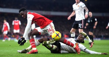 Arsenal's Eddie Nketiah (L) in action against Manchester United's Antony (R) during the English Premier League, London, Britain, Jan. 22, 2023. (EPA Photo)