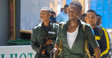Somali policemen prepare to take their positions near the mayor&#039;s office, Mogadishu, Somalia, Jan. 22, 2023. (Reuters Photo)
