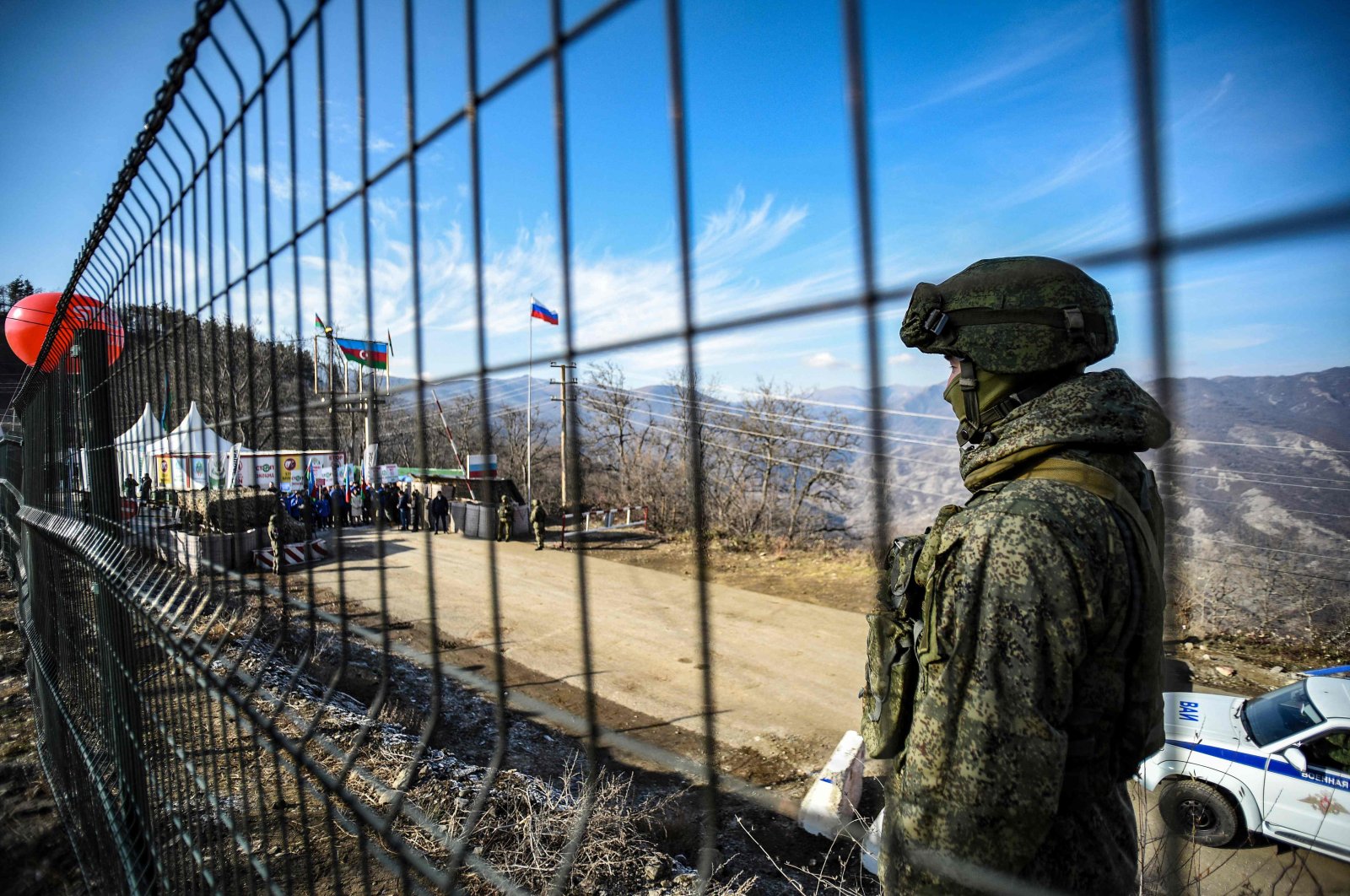 A Russian peacekeeper guards the Lachin corridor in the Karabakh region, Azerbaijan, on Dec. 27, 2022. (AFP Photo)