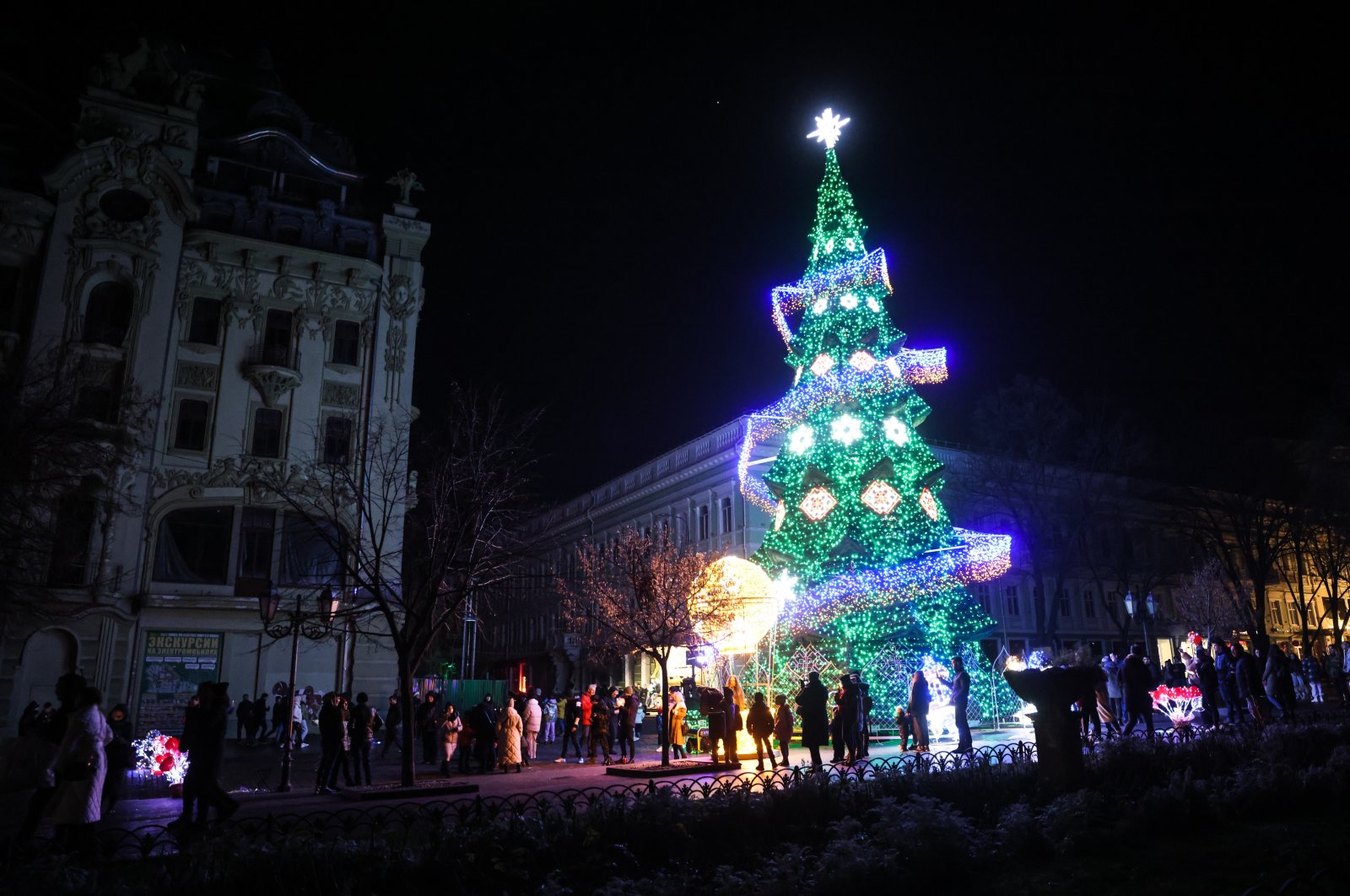  An illuminated Christmas tree powered by a generator stands in downtown Odessa, southern Ukraine, Dec. 30, 2022. (EPA File Photo)