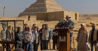 Archaeologist and Egypt&#039;s former antiquities minister Zahi Hawass holds a press conference in the Saqqara necropolis, where a gold-laced mummy and four tombs including of an ancient king&#039;s "secret keeper" were discovered, south of Cairo on Jan. 26, 2023. (AFP Photo)