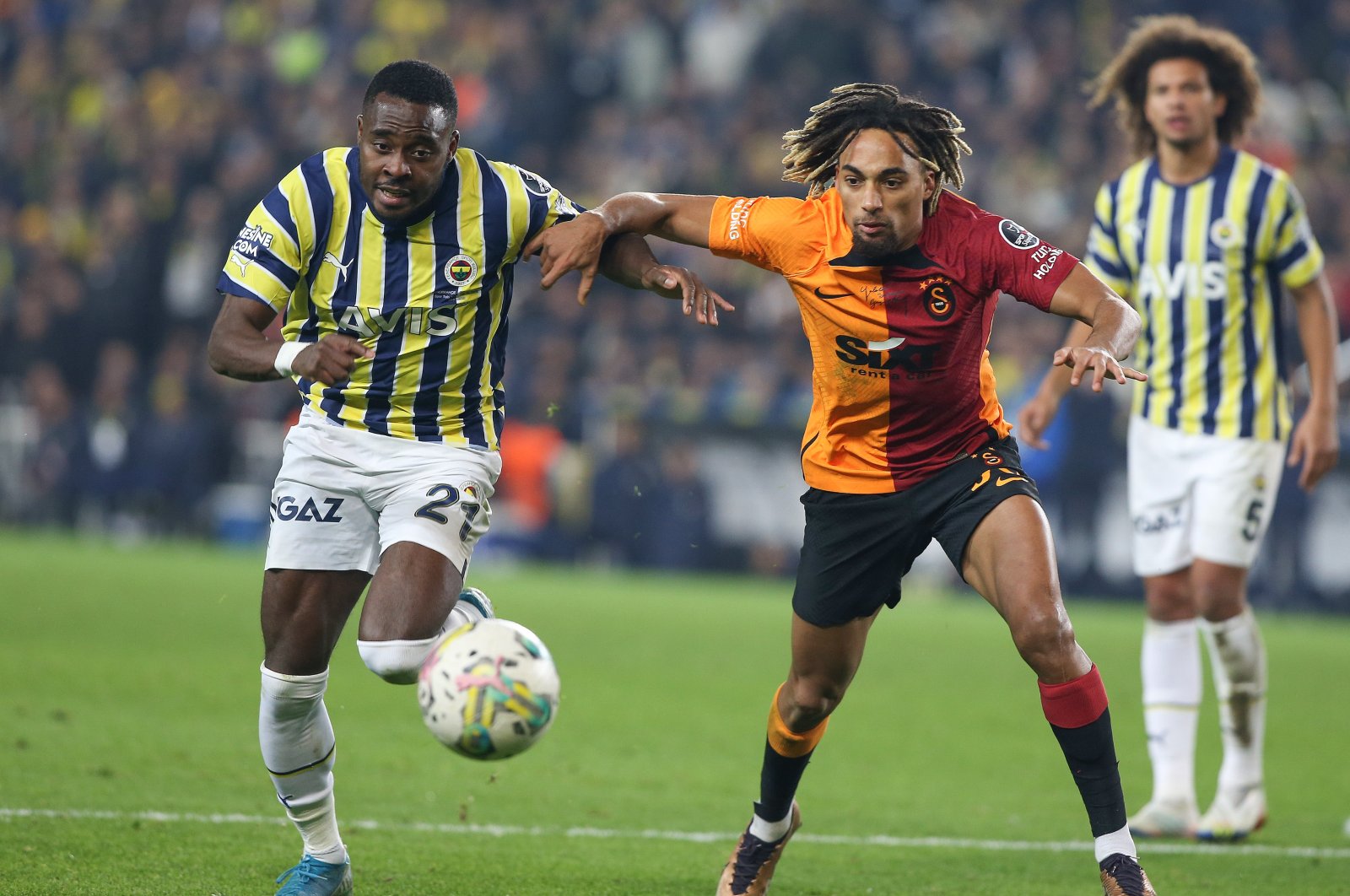 Sacha Boey dari Galatasaray terjerat dalam potensi segitiga transfer