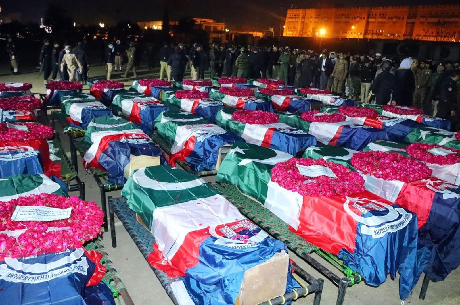 Korban tewas akibat bom bunuh diri Pakistan naik menjadi 89