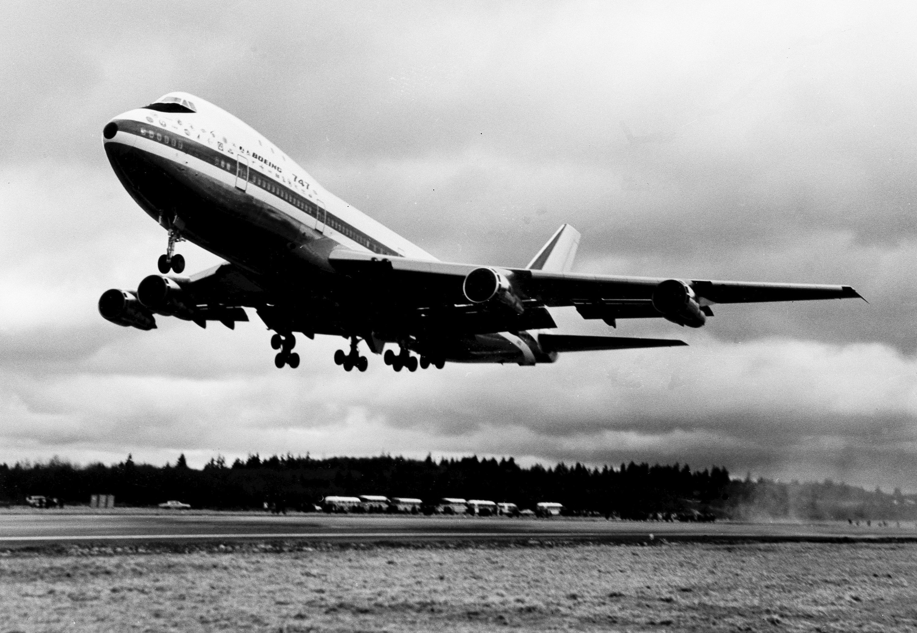 Sebuah Boeing 747 lepas landas dari Seattle pada Januari 1970. (Foto AP)