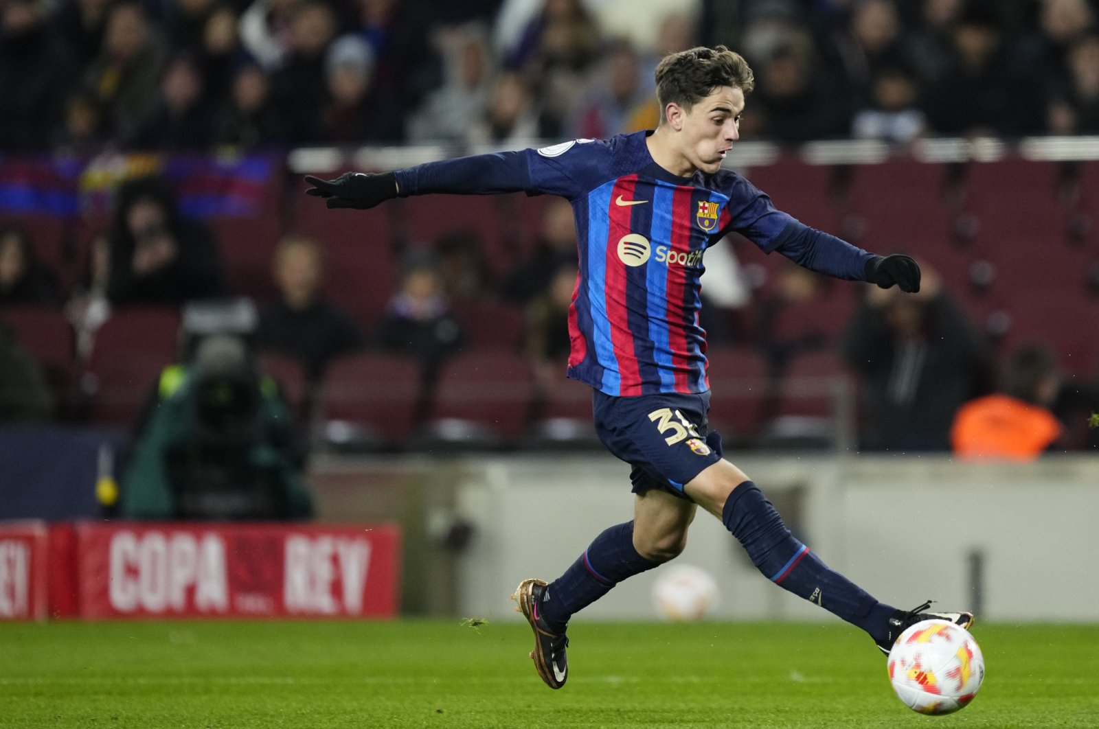 Barcelona&#039;s Gavi controls the ball during the Copa Del Rey Quarter Final match between FC Barcelona and Real Sociedad at Spotify Camp Nou, Barcelona, Spain, Jan. 25, 2023. (Getty Images Photo)