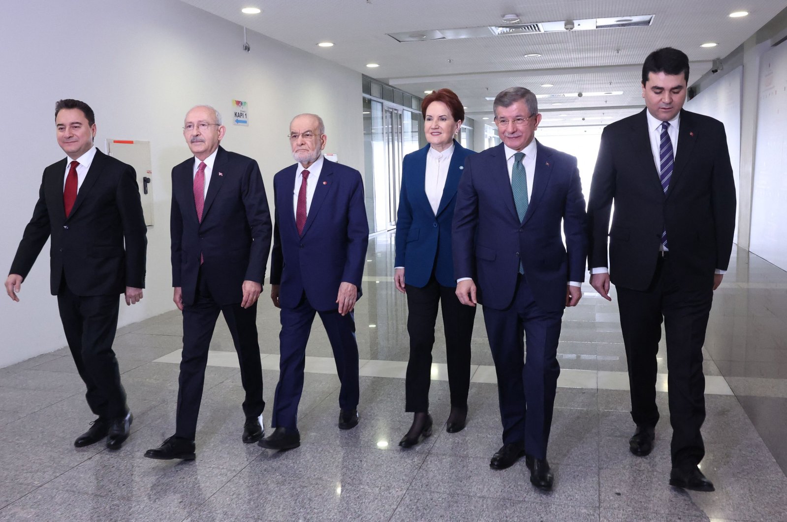  Heads of the six opposition parties making up the &quot;table for six&quot; arrive to present their program, in Ankara, Türkiye, Jan. 30, 2023. (AFP Photo)
