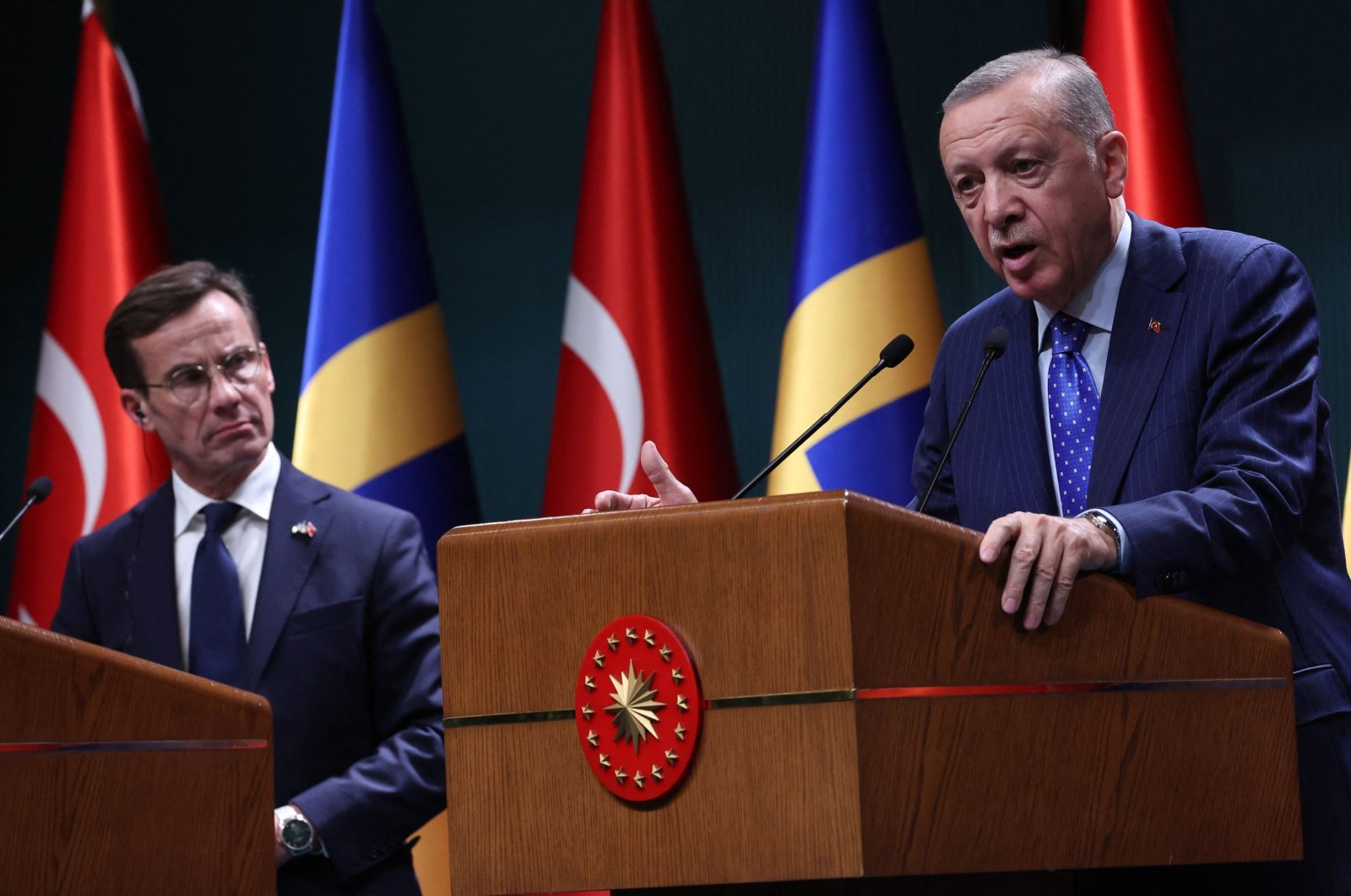 President Recep Tayyip Erdoğan and Swedish Prime Minister Ulf Kristersson (L) hold a press conference following their meeting at the Presidential Palace in the capital Ankara, Türkiye, Nov. 8, 2022. (AFP File Photo)