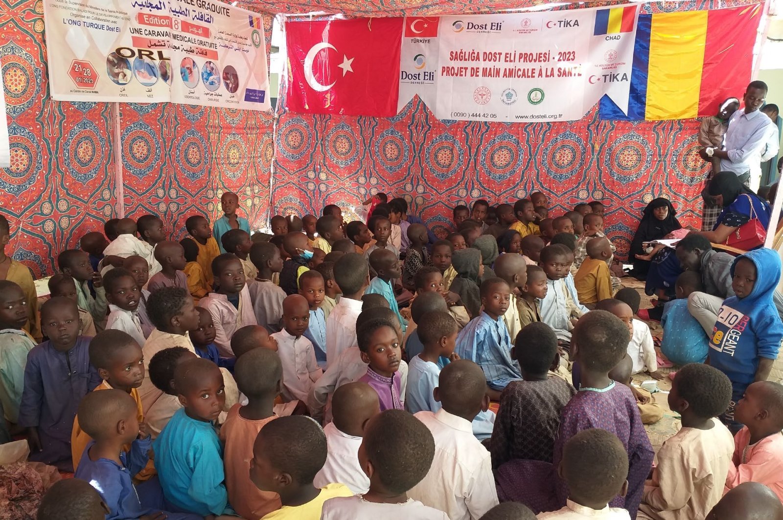 A medical team of 12 people, who went to Chad from Türkiye within the scope of the &quot;Friendly Hand to Health Project,&quot; provided free health services to the citizens of Chad at the Nama Hospital located in the 8th Encemine Ndjari district. (AA Photo)
