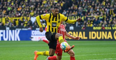 Borussia Dortmund's Sebastien Haller controls the ball during the Bundesliga match between Borussia Dortmund and Sport-Club Freiburg at Signal Iduna Park, Dortmund, Germany, Feb. 4, 2023. (Getty Images Photo)