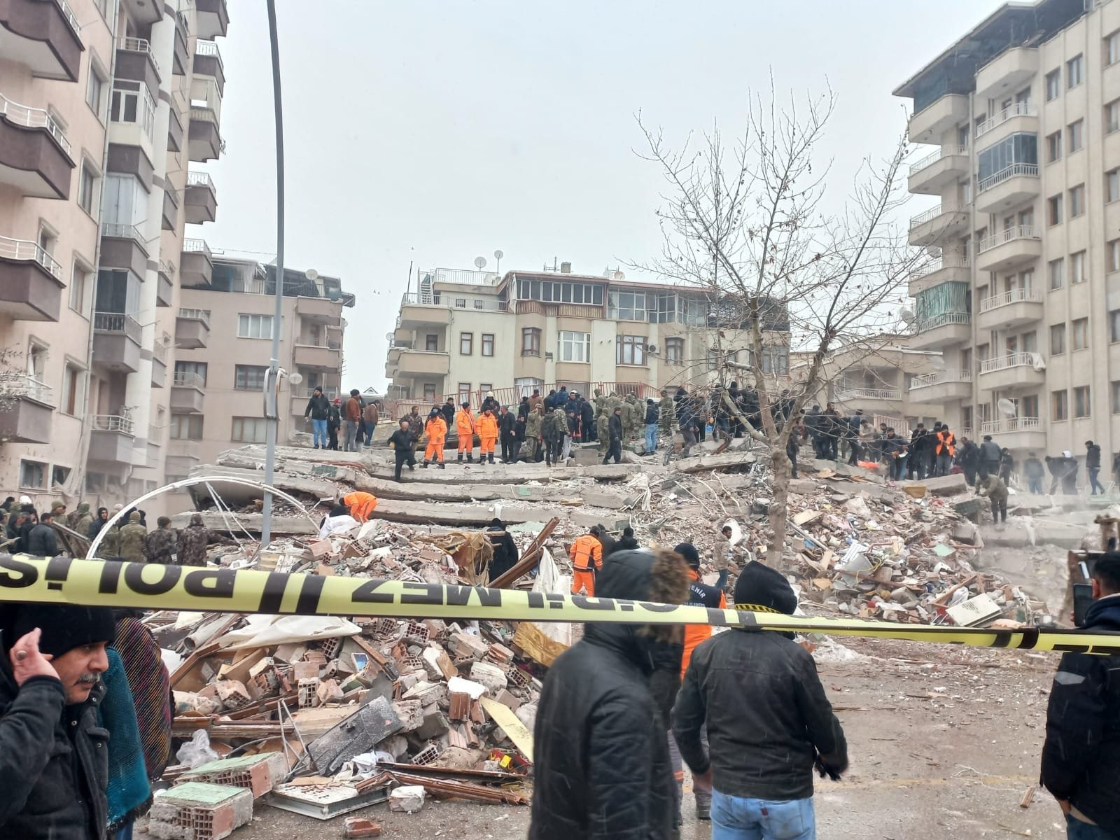 A view of the rubble of a building hit by the earthquake in Pazarcık, Kahramanmaraş, Feb. 6, 2023. (AA Photo)