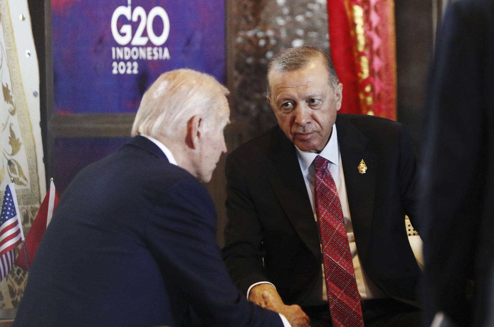 President Recep Tayyip Erdogan and U.S. President Joe Biden talk during the G-20 leaders&#039; summit in Nusa Dua, Bali, Indonesia, Nov. 15, 2022. (AP Photo)