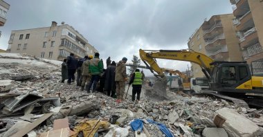 Search and rescue efforts continue in the destroyed building in the Haliliye district of Şanlıurfa, southeastern Türkiye, Feb. 7, 2023. (AA Photo)
