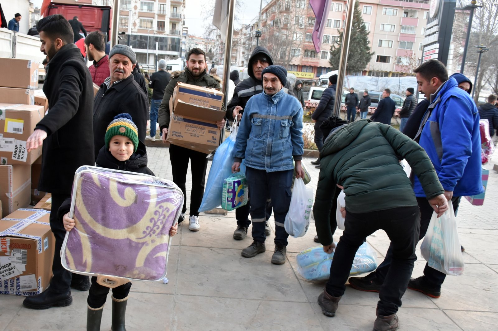 Sumbangan mengalir, jersey CR7 dilelang untuk korban gempa Türkiye