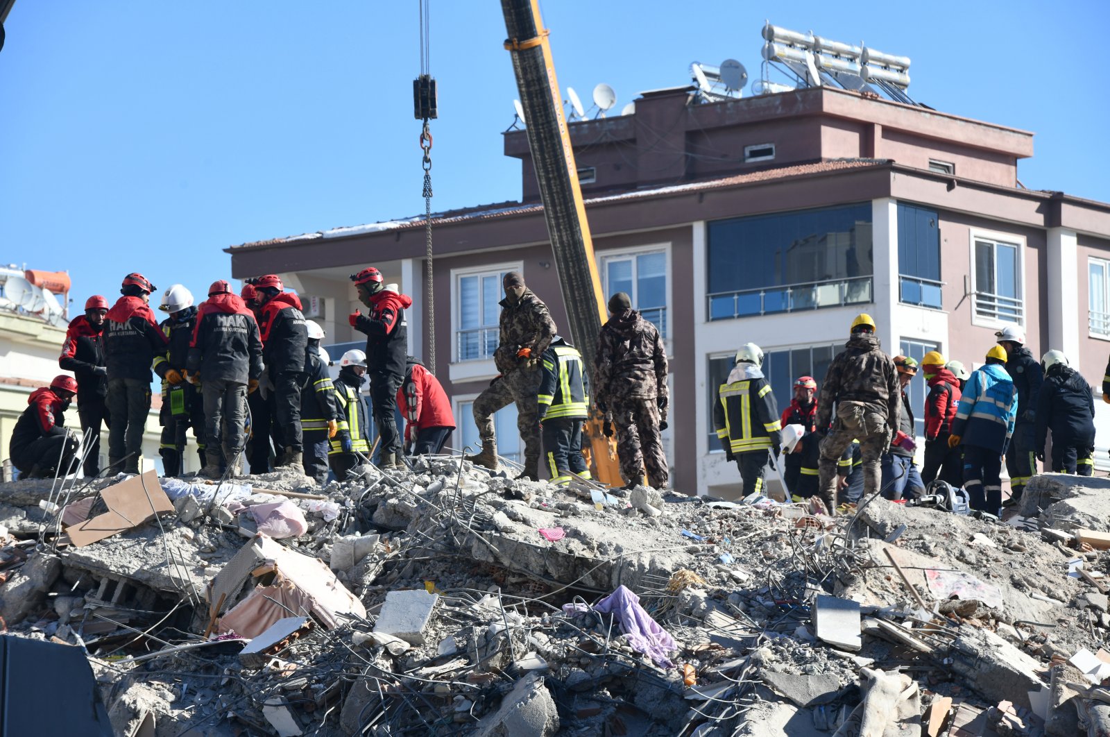 Pesepakbola selamat dari gempa Türkiye untuk menceritakan kisah tragis