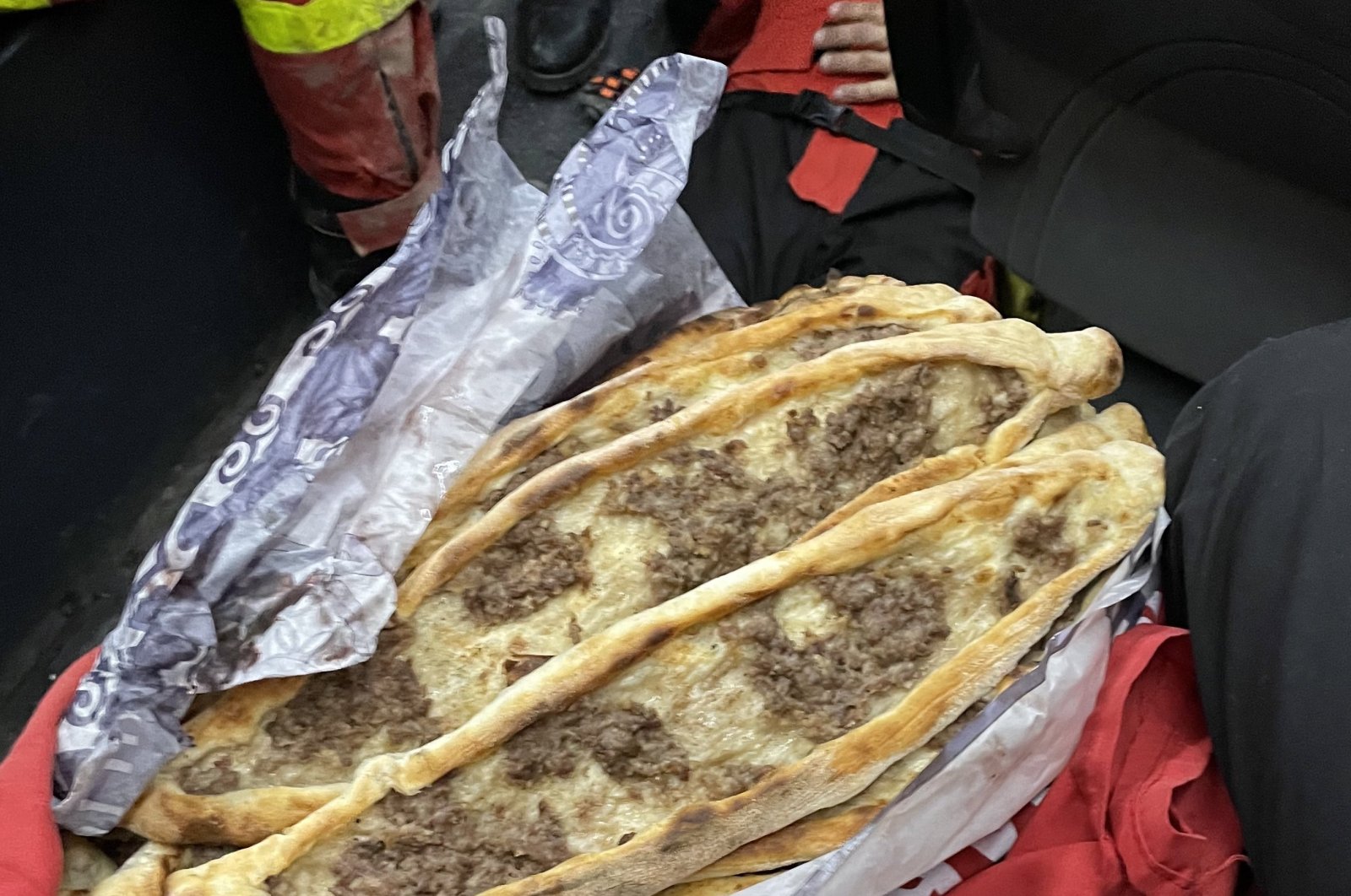 The photo of Pide bread offered to Spanish rescue team by earthquake victims in Türkiye, Feb. 9, 2023. (From Twitter / @  Bomberos GIRECAN. USAR Light &amp; K9 Team)