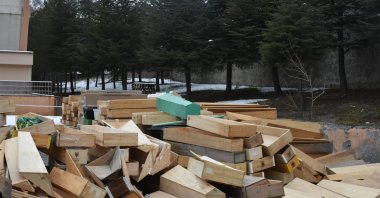 The pile of wooden coffins produced by carpenters in Kastamonu for the people who perished in the devastating earthquake that hit southern Türkiye, Feb. 10, 2023. (IHA Photo)