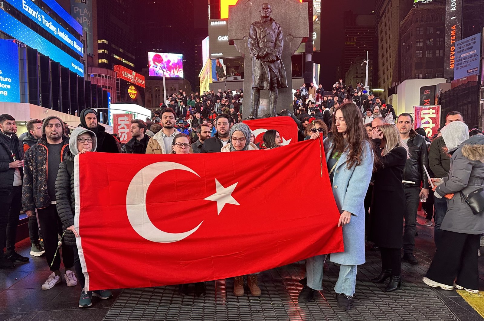 The memorial service held in New York&#039;s iconic Times Square for those who lost their lives in major earthquakes in Türkiye, New York, U.S., Feb. 12, 2023. (AA Photo)