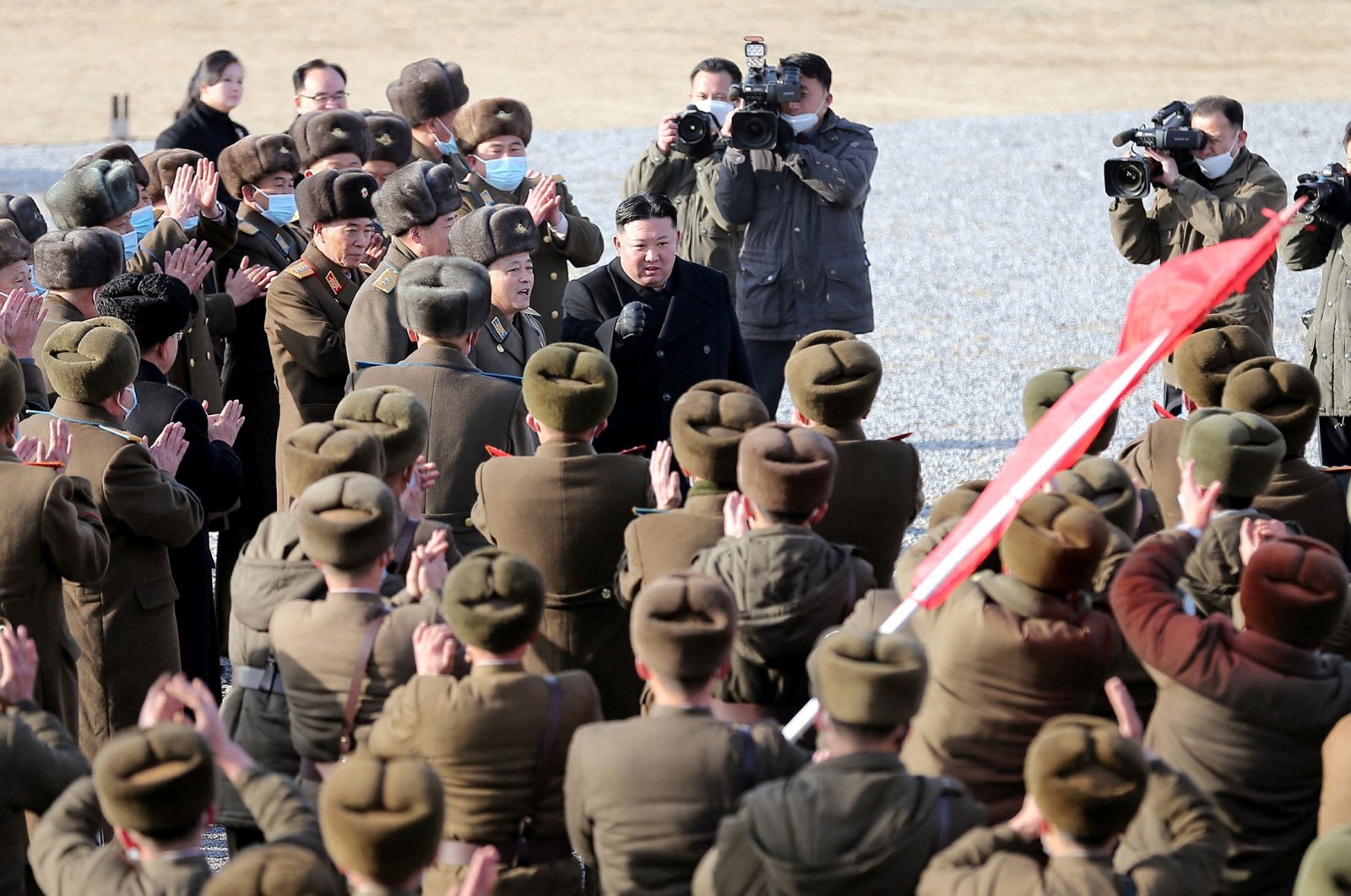 Korea Utara meluncurkan rudal saat AS, Korea Selatan siap untuk latihan