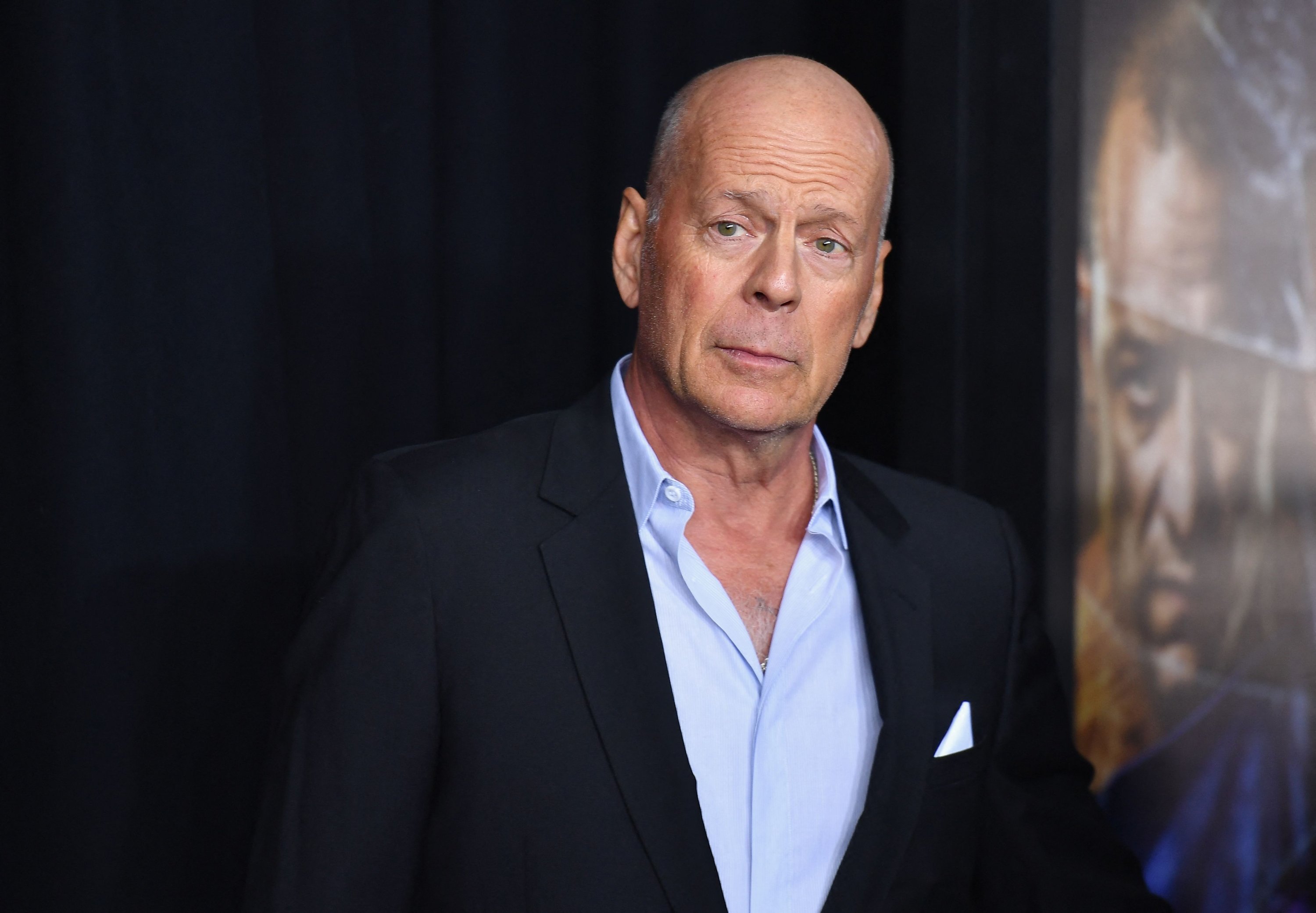 Aktor AS Bruce Willis menghadiri pemutaran perdana Universal Pictures ' 