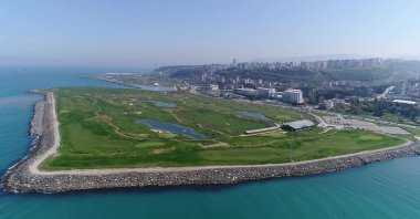 Samsun's residential area constructed on the filled-in shoreline on the Black Sea, Türkiye, Feb. 19, 2023. (IHA Photo)