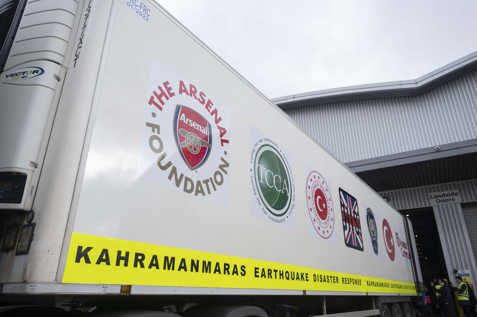 Arsenal bekerja sama dengan organisasi Turki yang berbasis di Inggris untuk bantuan gempa
