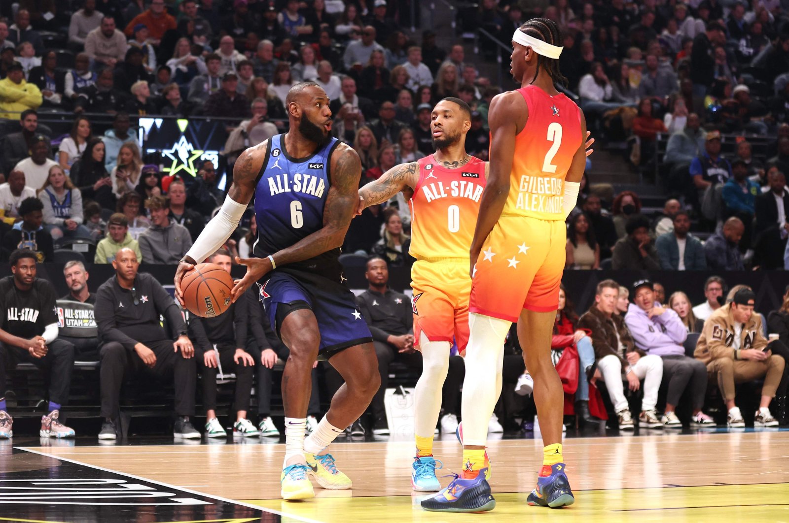 Los Angeles Lakers&#039; LeBron James (L) is pressured by Portland Trailblazers&#039; Damian Lillard (C) and Oklahoma City Thunder&#039;s Shai Gilgeous-Alexander (R) during the 2023 NBA All Star Game between Team Giannis and Team LeBron at Vivint Arena, Salt Lake City, US., Feb. 19, 2023. (AFP Photo)