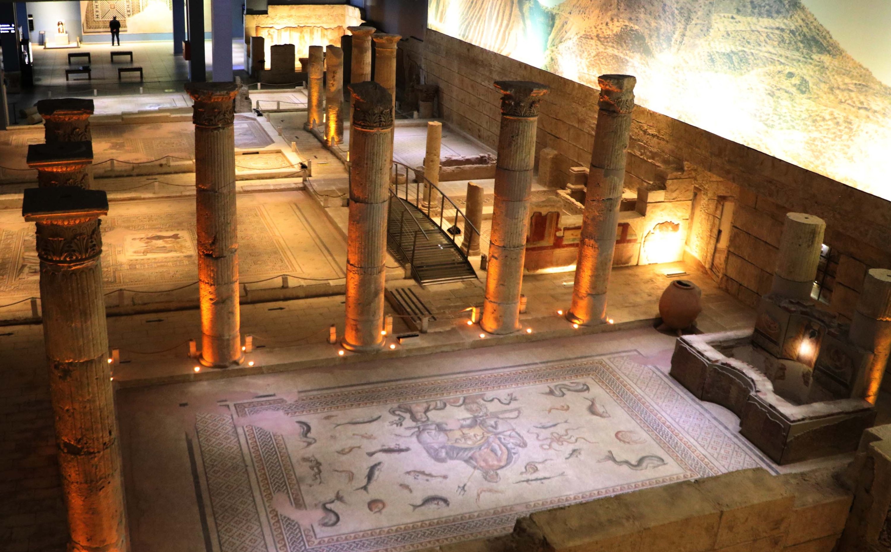 Bagian dalam Museum Mosaik Zeugma, Gaziantep, Türkiye, 18 Februari 2023. (Foto DHA)