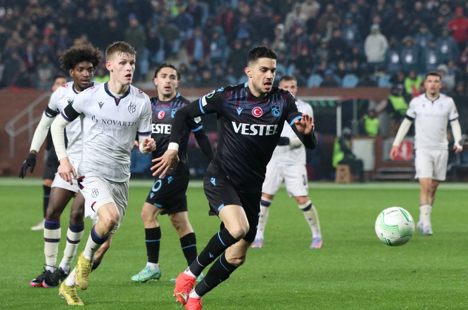 Trabzonspor football player Maxi Gomez (2nd R) in action during UEFA Europa Conference League match against Basel at Şenol Güneş Sports Complex, Trabzon, Türkiye, Feb. 16, 2023. (AA Photo)