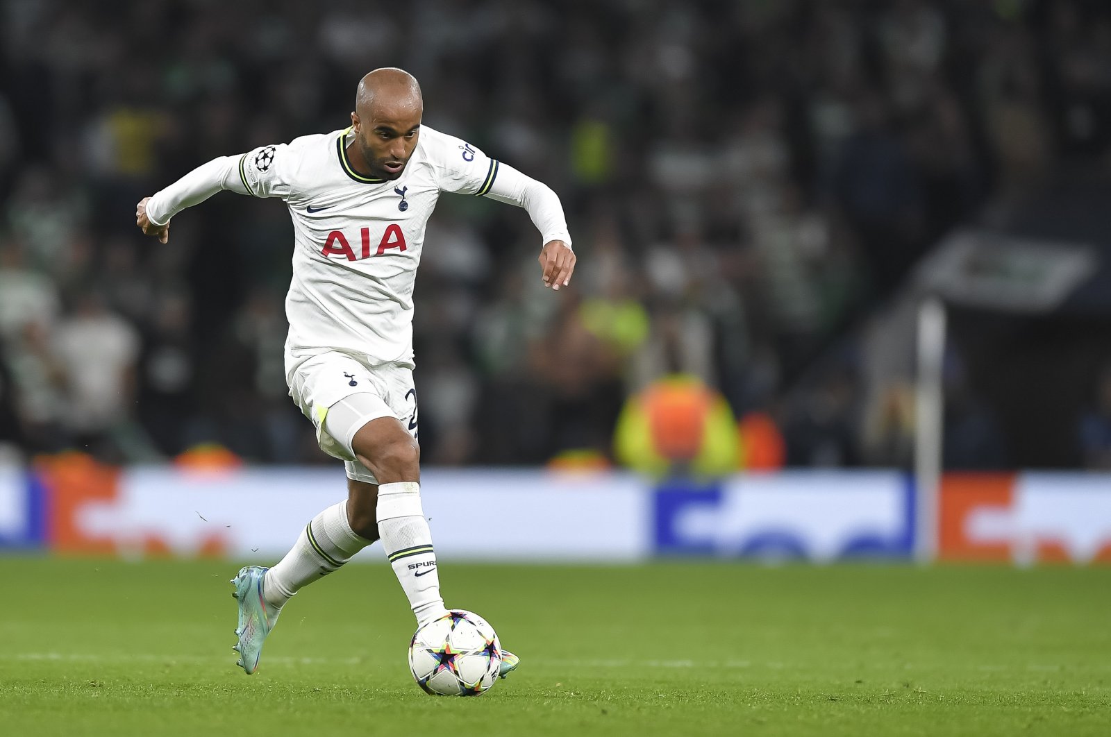 Tottenham Hotspur&#039;s Lucas Moura controls the ball during the UEFA Champions League match between against Sporting CP at Tottenham Hotspur Stadium, London, U.K., Oct. 26, 2022. (Getty Images Photo)