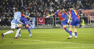 Basel's Andi Zeqiri (2nd R) scores his team's second goal during the UEFA Europa Conference League playoff second-leg match at the St. Jakob-Park, Basel, Switzerland, Feb. 23, 2023. (AP Photo)