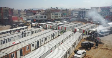 The aerial view of containers set up in the Elbistan district of Kahramanmaraş, southeastern Türkiye, Feb. 26, 2023. (AA Photo)