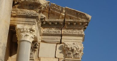 Cracks are seen in Anazarbus ancient city's gate of the arc de triomphe, Adana, Türkiye, Feb. 27, 2023. (IHA Photo)