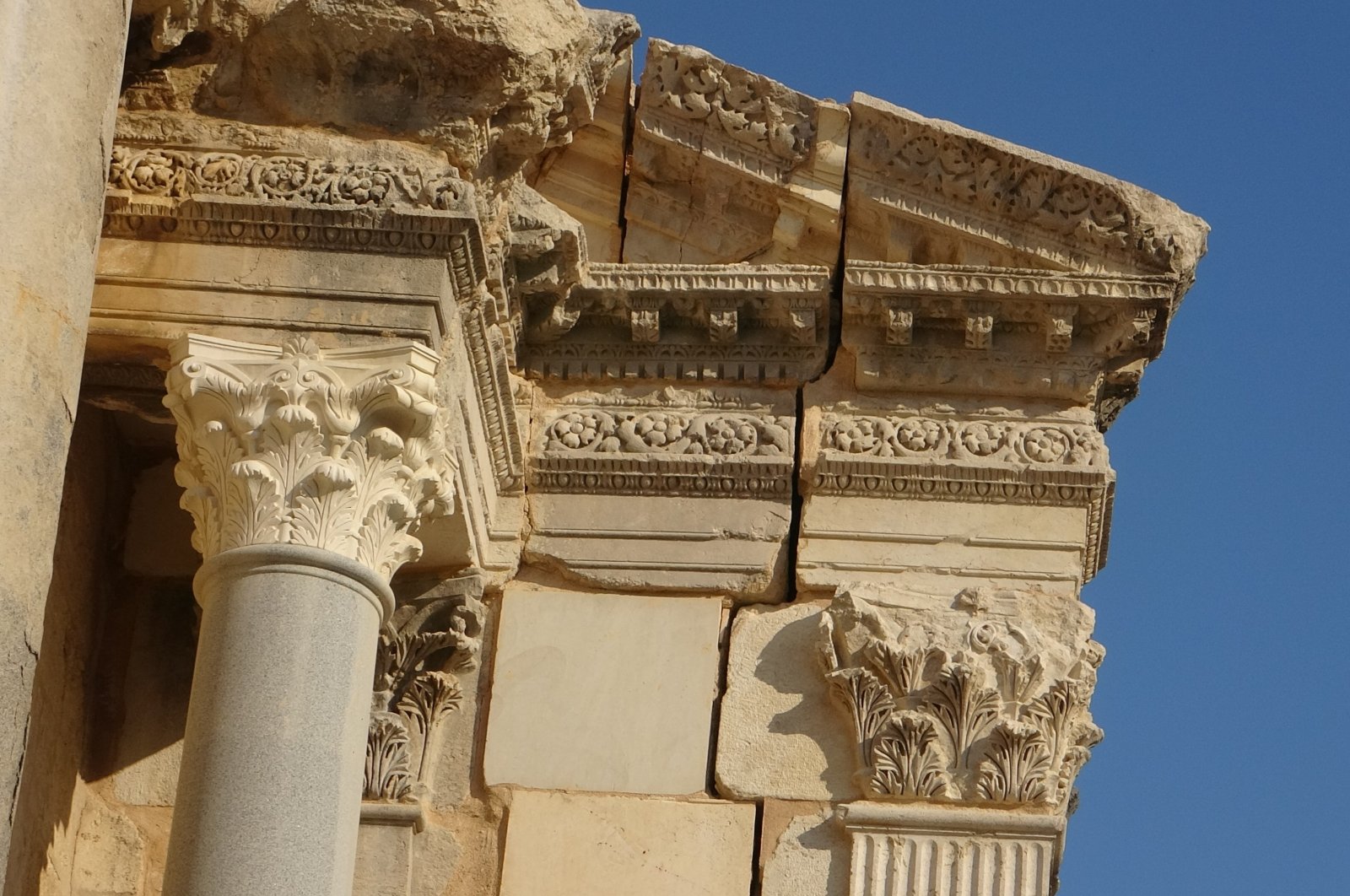 Cracks are seen in Anazarbus ancient city&#039;s gate of the arc de triomphe, Adana, Türkiye, Feb. 27, 2023. (IHA Photo)