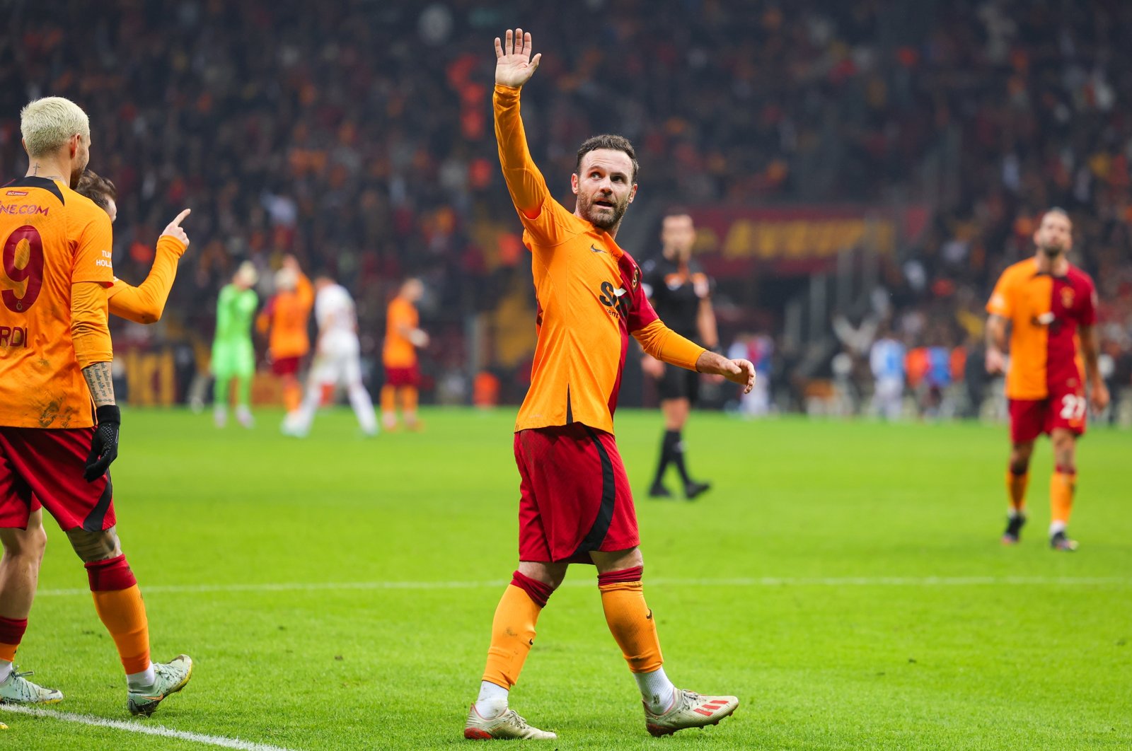Galatasaray&#039;s Juan Mata celebrates after scoring the team&#039;s second goal during the Süper Lig match against Hatayspor at the NEF Stadium, Istanbul, Türkiye, Jan. 13, 2023. (Getty Images Photo)