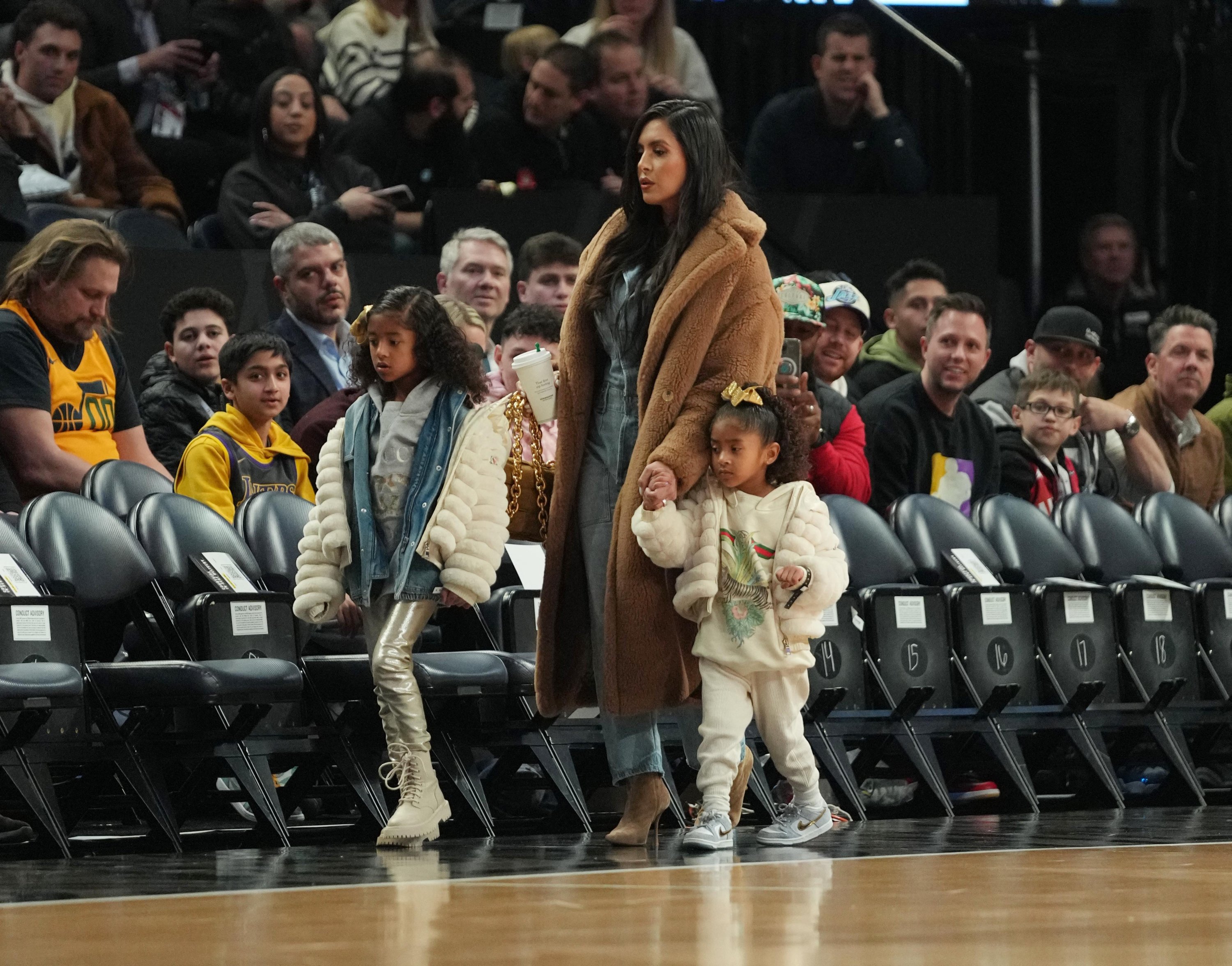 Kobe Bryant's family settles for $28.85M over crash photos