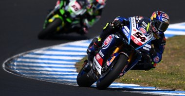 Turkish rider Toprak Razgatlıoğlu of Pata Yamaha WorldSBK in action during the WorldSBK Free Practice One of the Superbike World Championship on Phillip Island, Victoria, Australia, Feb. 24, 2023. (EPA Photo)