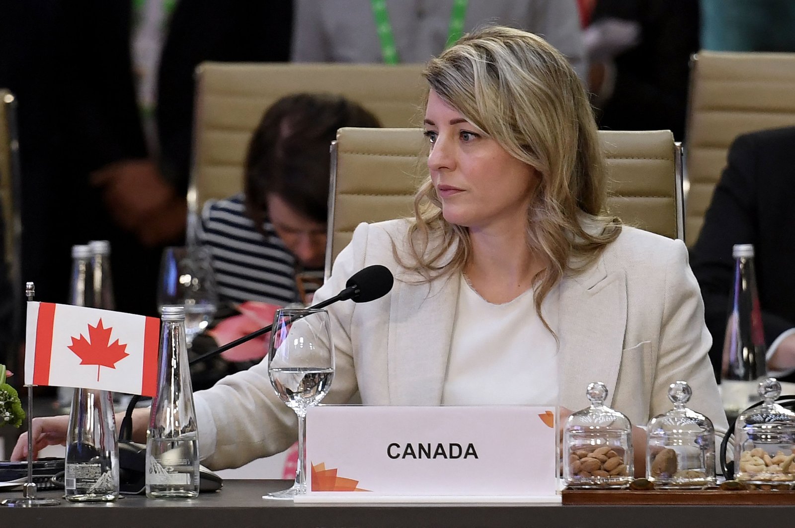 Canadian Foreign Minister Melanie Joly looks dejected as she attends the G-20 foreign ministers&#039; meeting in New Delhi, India, March 2, 2023. (AFP Photo)