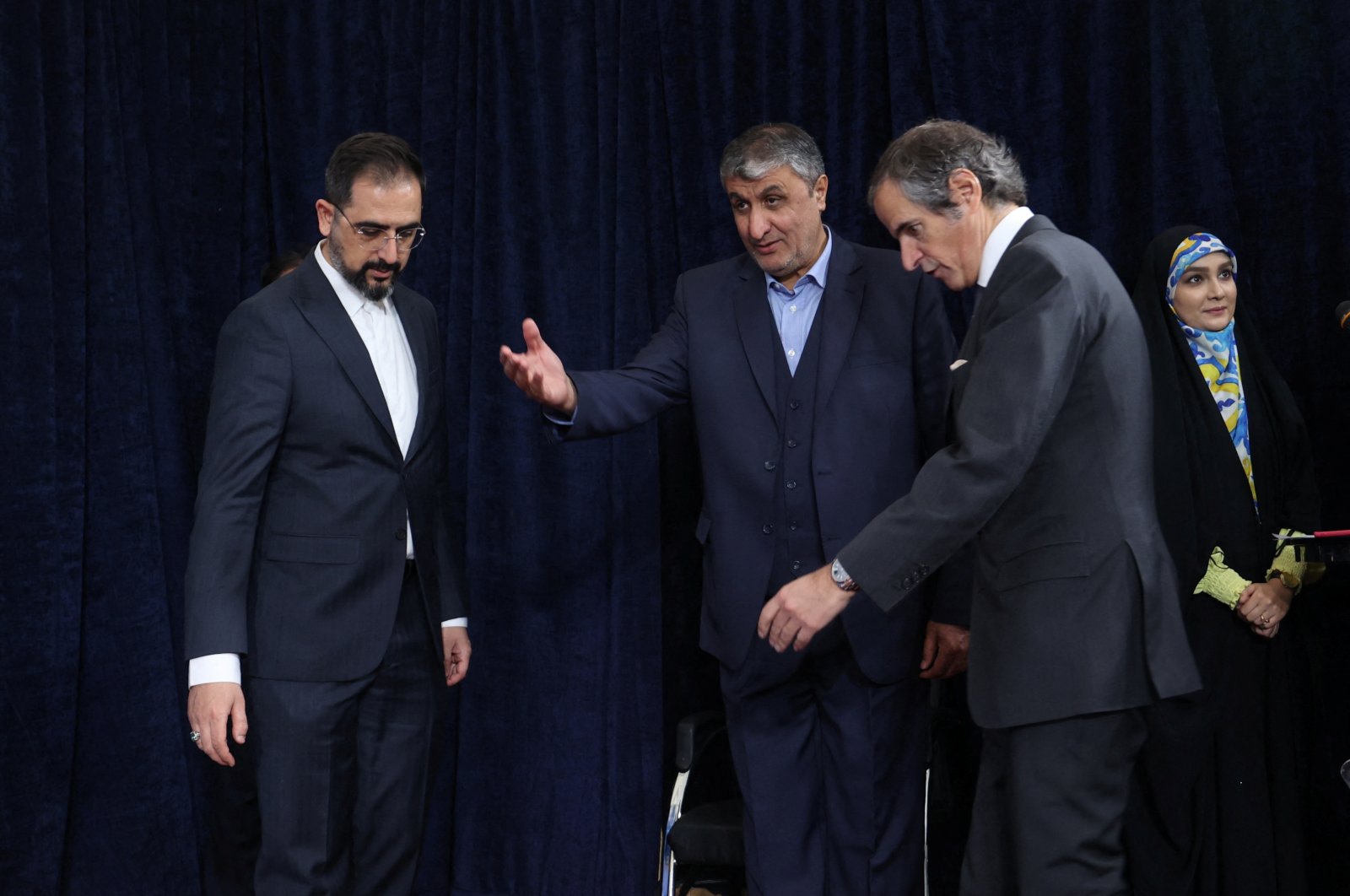 Head of Iran&#039;s Atomic Energy Organization Mohammad Eslami and International Atomic Energy Agency (IAEA) Director General Rafael Grossi arrive at a news conference, in Tehran, Iran, March 4, 2023. (Reuters Photo)