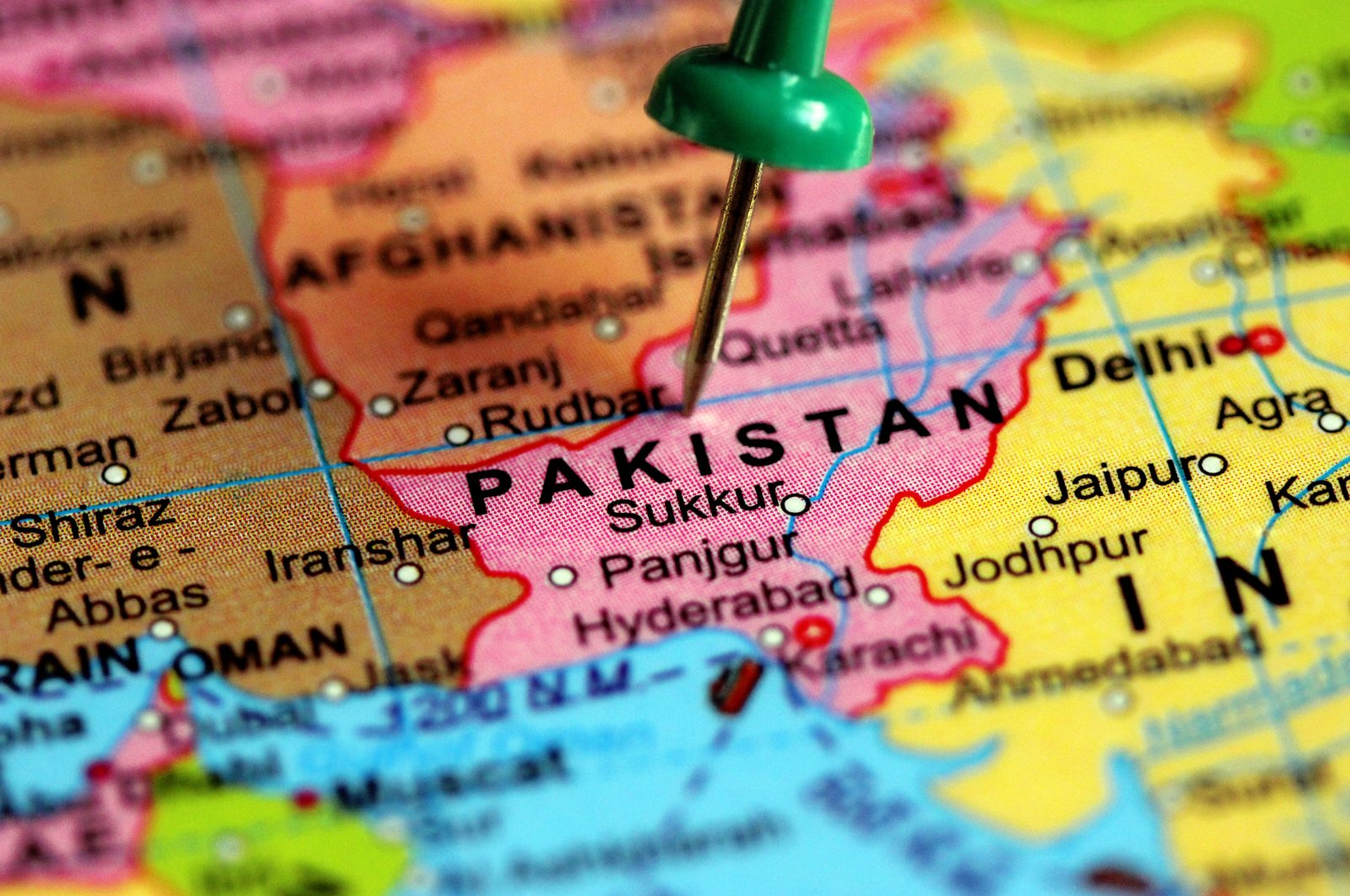 Nine paramilitary troops killed in suicide blast in SW Pakistan