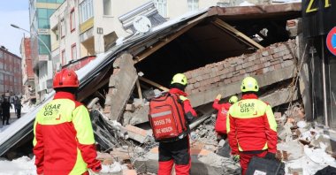 Due to the quakes of 7.7 and 7.6 magnitude, the epicenter of which was Kahramanmaraş and affecting 10 cities in total, the Polish crew was among the disaster relief teams that came to Türkiye from various countries. (AA File Photo)