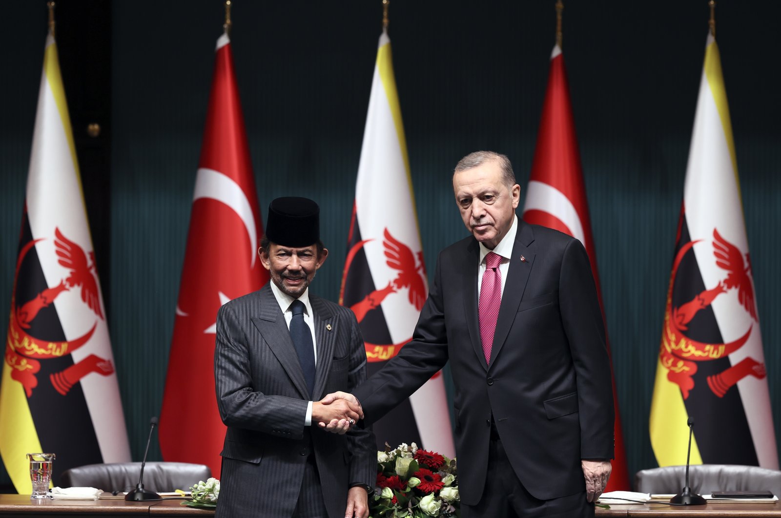 President Recep Tayyip Erdoğan and Brunei Darussalam Sultan Haji Hassanal Bolkiah Mu&#039;izzaddin Waddaulah shake hands after meeting in the capital Ankara, Türkiye, March 7, 2023. (AA Photo)