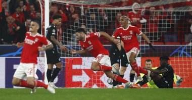 Benfica's Goncalo Ramos celebrates scoring their second goal with teammate Joao Mario during Champions League round of 16 match 2nd leg against Club Brugge at the Estadio da Luz, Lisbon, Portugal, March 7, 2023. (Reuters Photo)