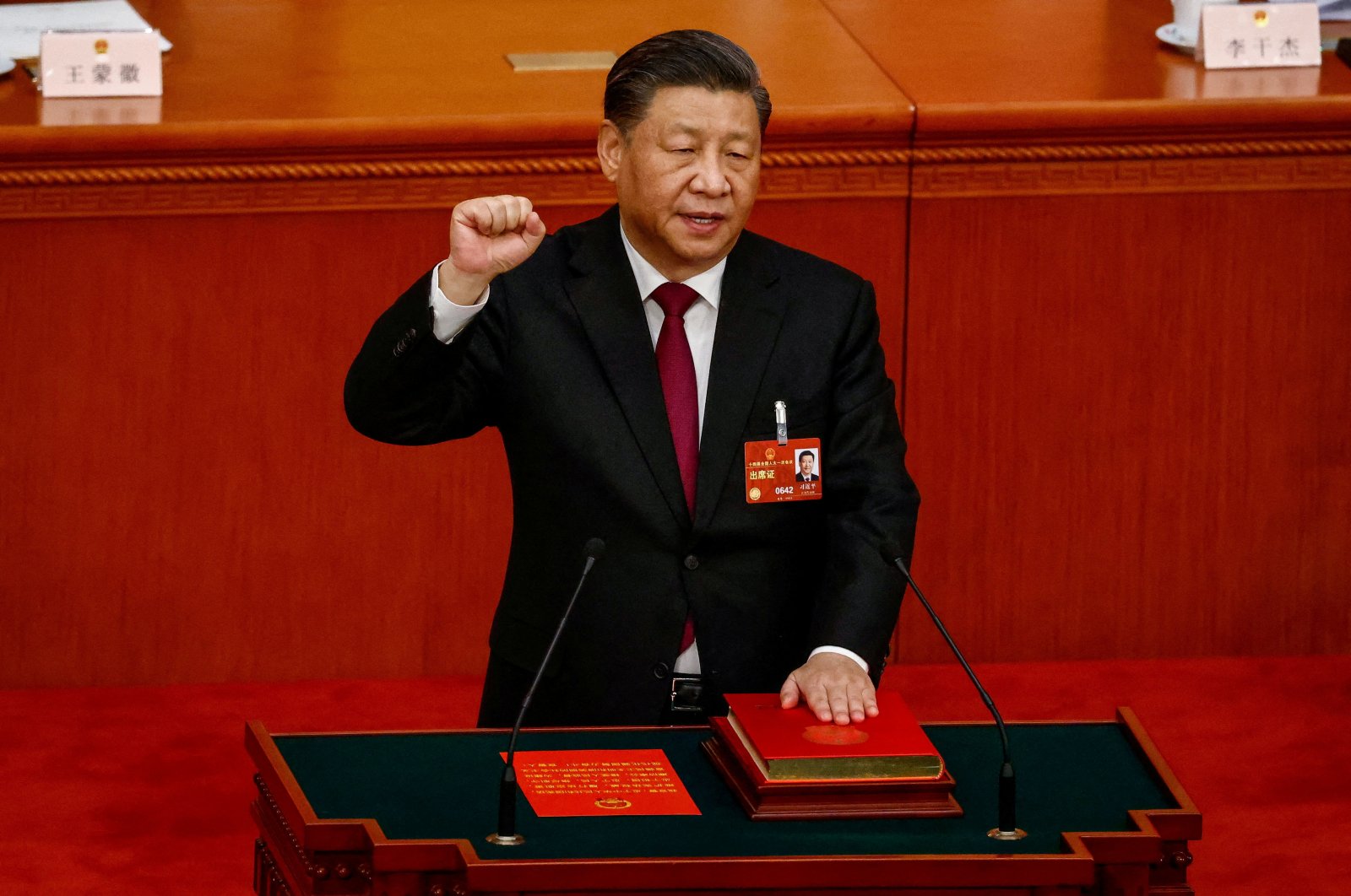 Chinese President Xi Jinping takes his oath during the 3rd Plenary Session of the National People&#039;s Congress (NPC), Beijing, China, March 10, 2023. (Reuters Photo)