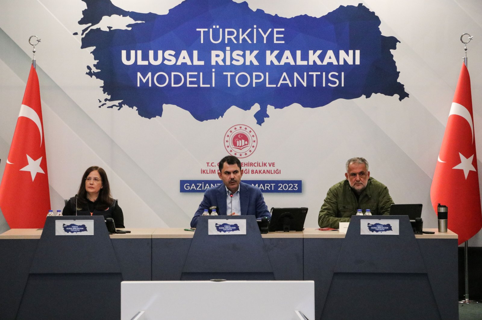 Minister Murat Kurum (C) chairs the Second Risk Shield Model meeting in Gaziantep, Friday, March 10, 2023. (AA Photo)