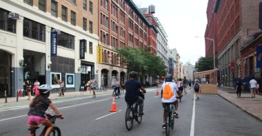 There are also streets that have been closed to cars. This means that cyclists in New York can get around safely, New York, U.S., Aug. 7, 2021. (dpa Photo)