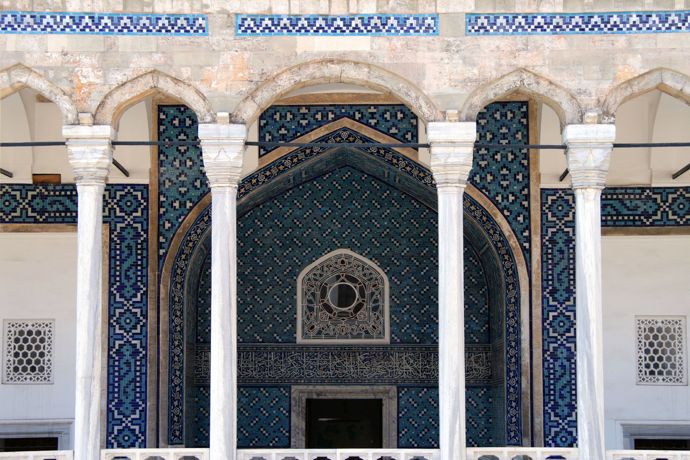 The tiled entry to the Museum of Turkish and Islamic Arts, in Istanbul, Türkiye. (Shutterstock Photo)