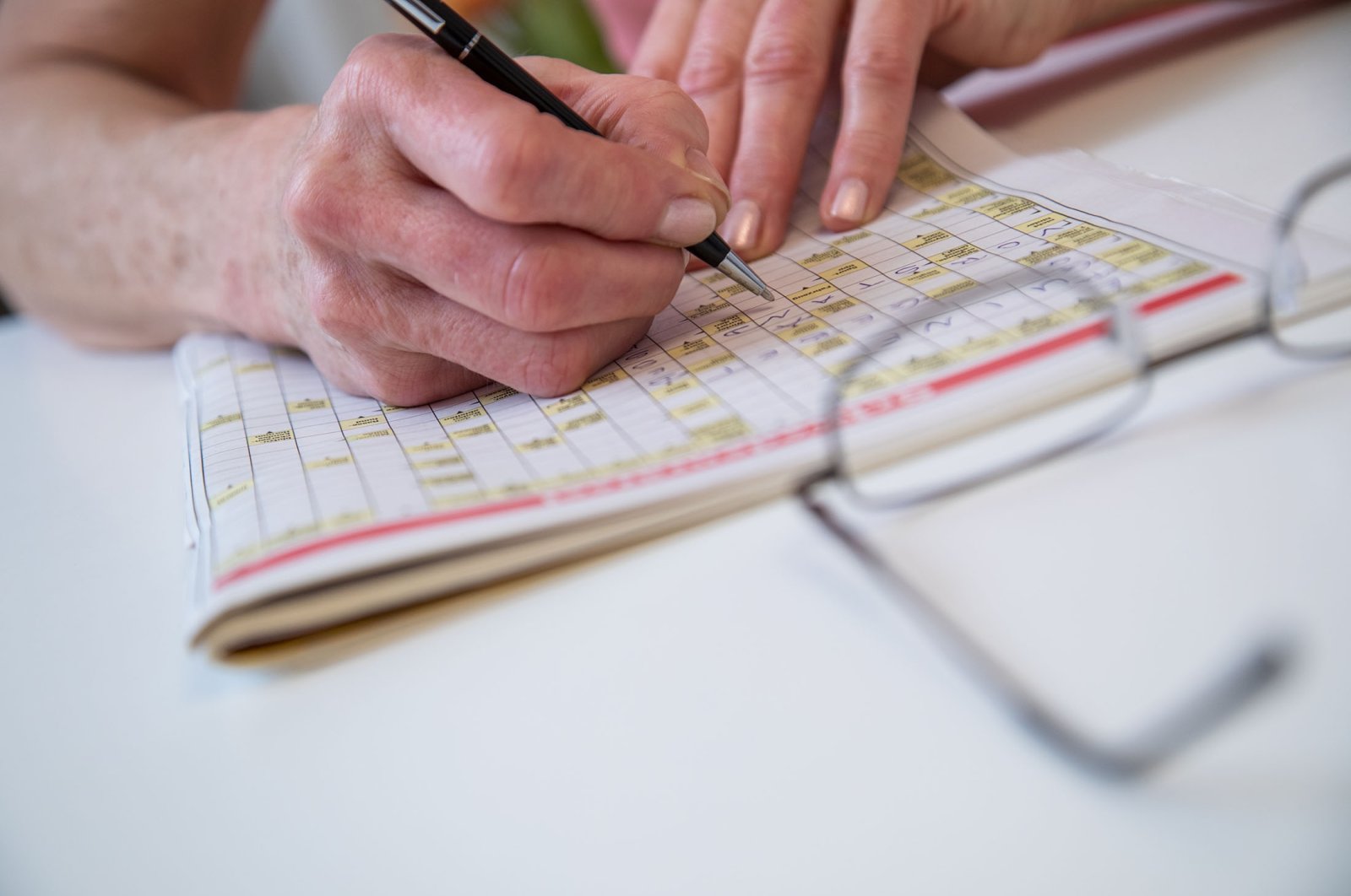 Solving puzzles can help keep your mind fresh as you get older. (dpa Photo)