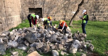 Teams work in the quake-hit zone to recover artifacts that may be damaged from the Kahramanmaraş-centered quakes, Hatay, Türkiye, March 23, 2023. (DHA Photo)