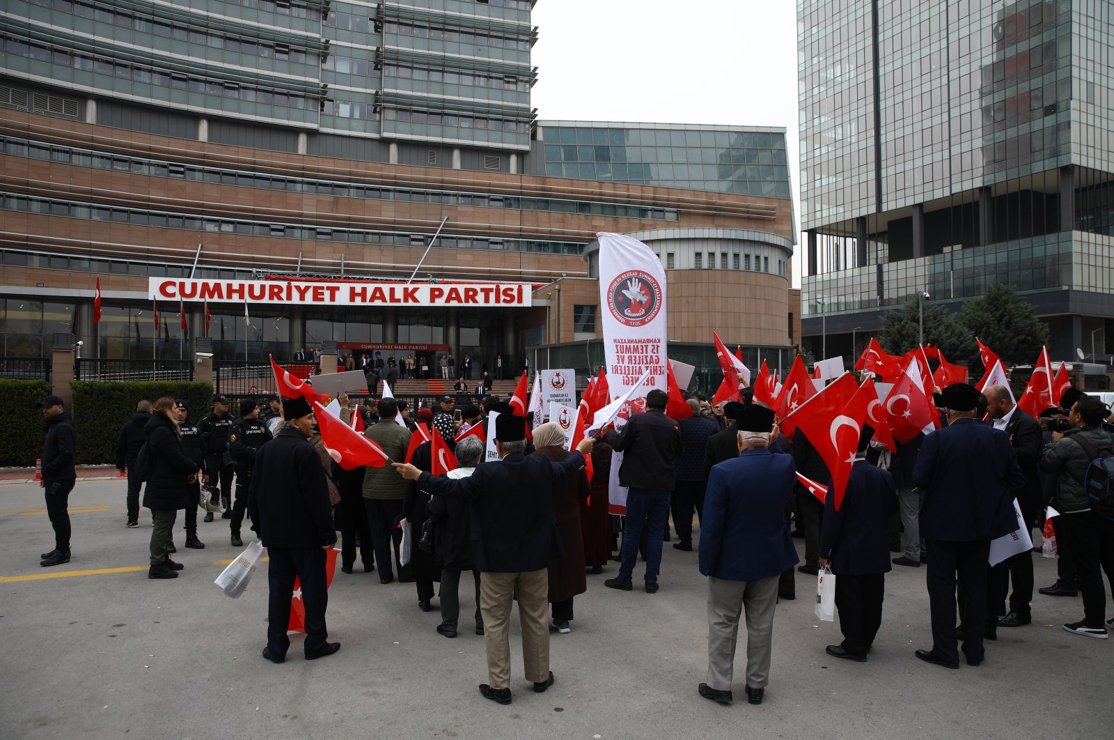 Members of the Foundation for Families of Martyrs and Veterans (TÜGŞAV) gathered outside the headquarters of the main opposition Republican People&#039;s Party (CHP) to protest CHP chair Kemal Kılıçdaroğlu due to his meeting with the People&#039;s Democratic Party (HDP) co-chairs Pervin Buldan and Mithat Sancar, Ankara, Türkiye, March 22, 2022. (AA Photo)