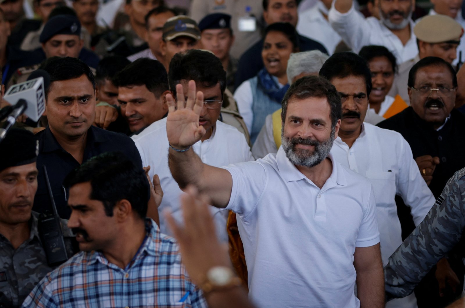 India&#039;s Congress party leader Rahul Gandhi waves toward supporters in New Delhi, India, March 23, 2023. (Reuters Photo)